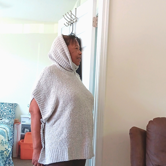 Ingrid & Isabel Sweater High /Low Hem M,S Maternity - Picture 6 of 6